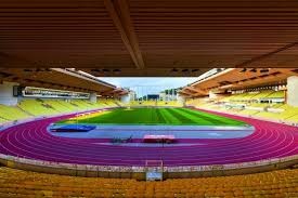 日本职棒揭幕战吸引大量观众